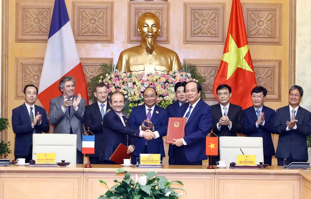 Lễ ký kết văn bản ghi nhớ hợp tác về xây dựng Chính phủ điện tử ảnh 1