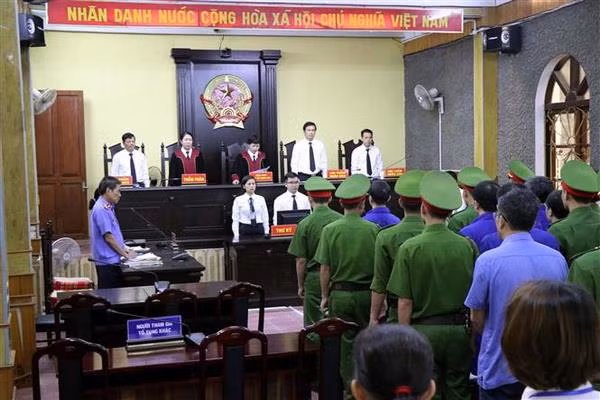 Vụ án tại Thủy điện Sơn La: Tòa trả hồ sơ yêu cầu điều tra bổ sung ảnh 1