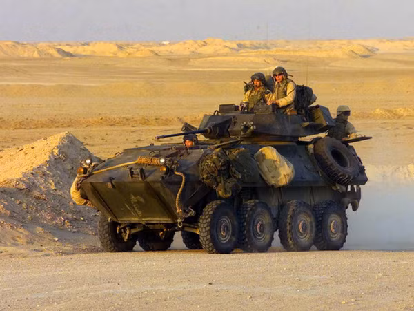 Canada khẳng định theo đuổi thương vụ bán vũ khí cho Saudi Arabia ảnh 1
