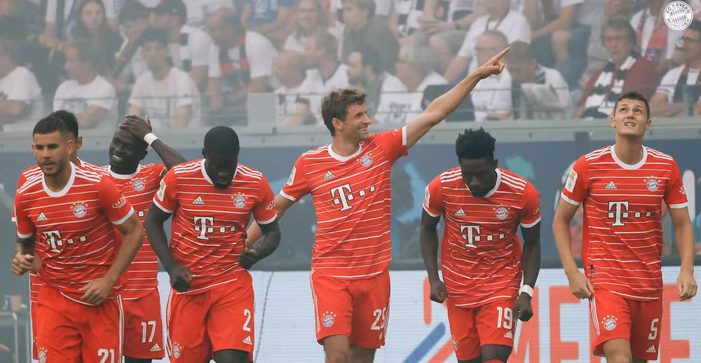 Bayern ‘hủy diệt’ Eintracht Frankfurt trong ngày ra quân Bundesliga ảnh 3