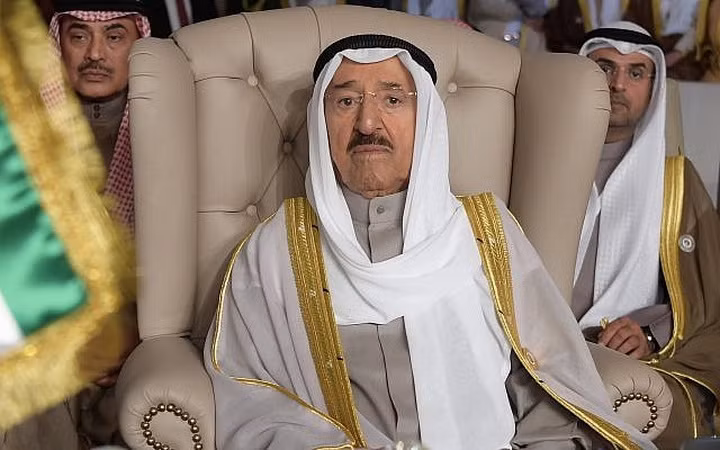 Quốc vương Kuwait kêu gọi các nước chấm dứt cấm vận Qatar ảnh 1