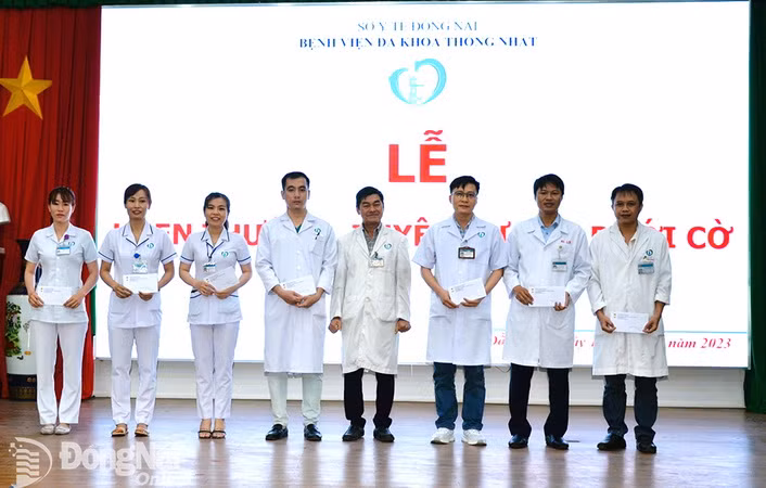 Đồng Nai: "Báo động đỏ" cứu mẹ con sản phụ nguy kịch trên bàn mổ ảnh 1