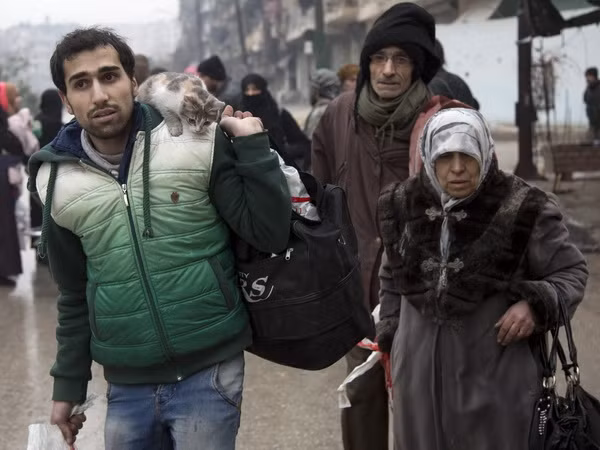 Dân quân ủng hộ Tổng thống Assad ngăn hoạt động sơ tán ở Aleppo ảnh 1
