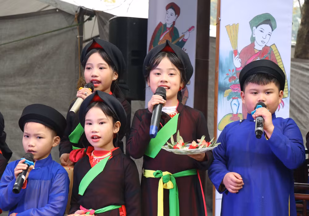 Bắc Ninh: Về hội Lim trải lòng cùng tình yêu quan họ ảnh 2