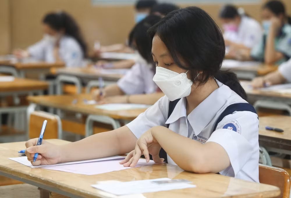 Kỳ thi tuyển sinh lớp 10 ở TP.HCM: Gần 94.000 thí sinh thi môn Ngữ văn ảnh 1