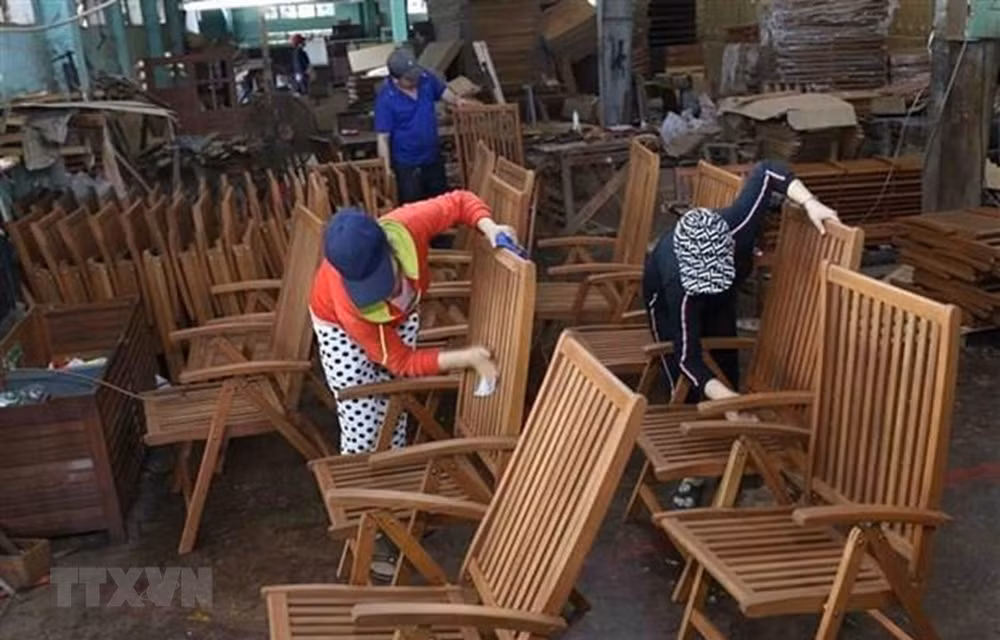 Xuất khẩu gỗ liệu có tiếp đà giảm trong những tháng cuối năm? ảnh 1
