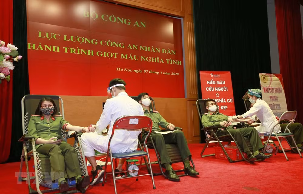 Theo tiếng gọi của Tổ quốc, đồng lòng cùng miền Nam chống dịch ảnh 2
