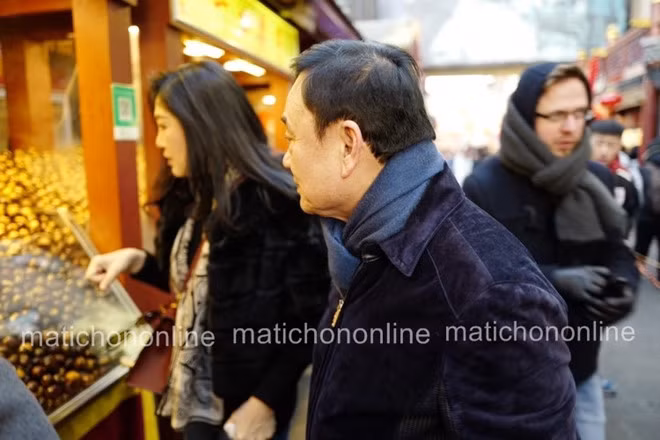 Cựu Thủ tướng Thái Lan Yingluck và anh trai đến Hong Kong ảnh 1