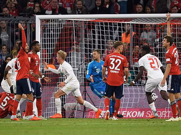 Bayern Munich đứt mạch thắng ngay tại thánh địa Allianz Arena ảnh 1