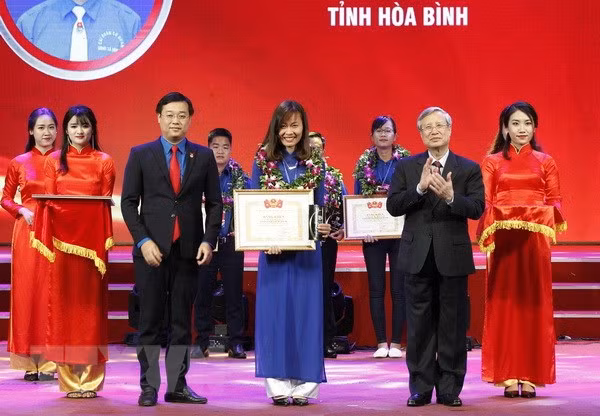 Trao giải Lý Tự Trọng năm 2021 cho 99 cá nhân tiêu biểu xuất sắc ảnh 1