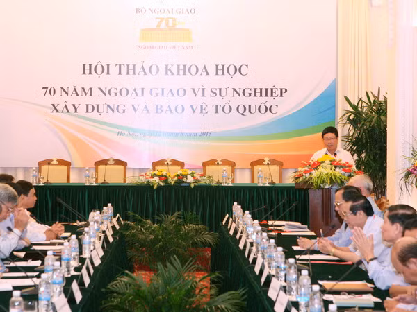 70 năm Ngoại giao vì sự nghiệp xây dựng và bảo vệ Tổ quốc ảnh 1