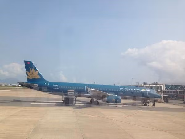 “Máy bay Vietnam Airlines hỏng lốp có thể là do vật ngoại lai” ảnh 2