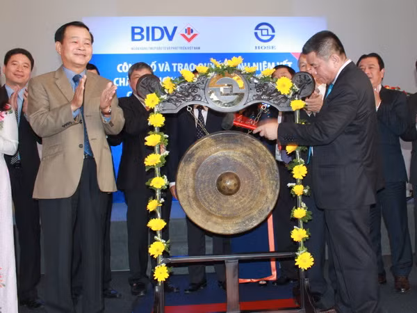 Hơn 2,8 tỷ cổ phiếu BIDV chính thức lên sàn HOSE ảnh 1