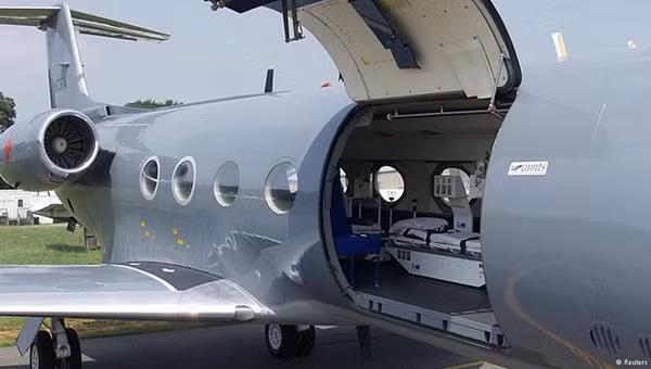 Đức thiết kế máy bay đặc biệt chuyên chở bệnh nhân Ebola ảnh 1