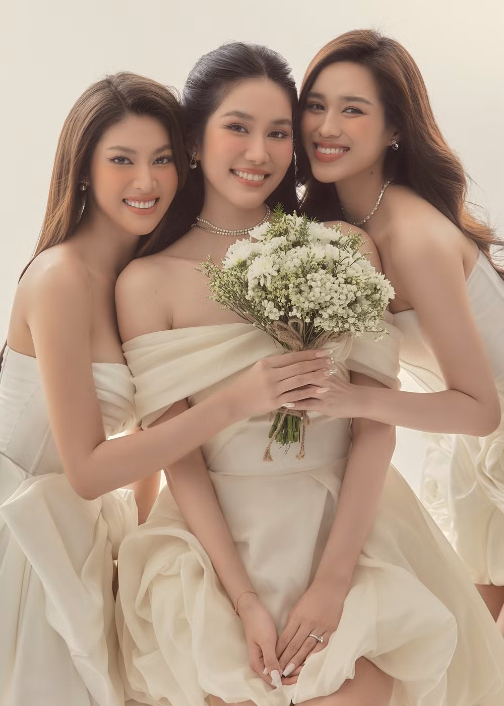 Á hậu Phương Anh hé lộ ảnh cưới ngọt ngào với doanh nhân trẻ ảnh 1