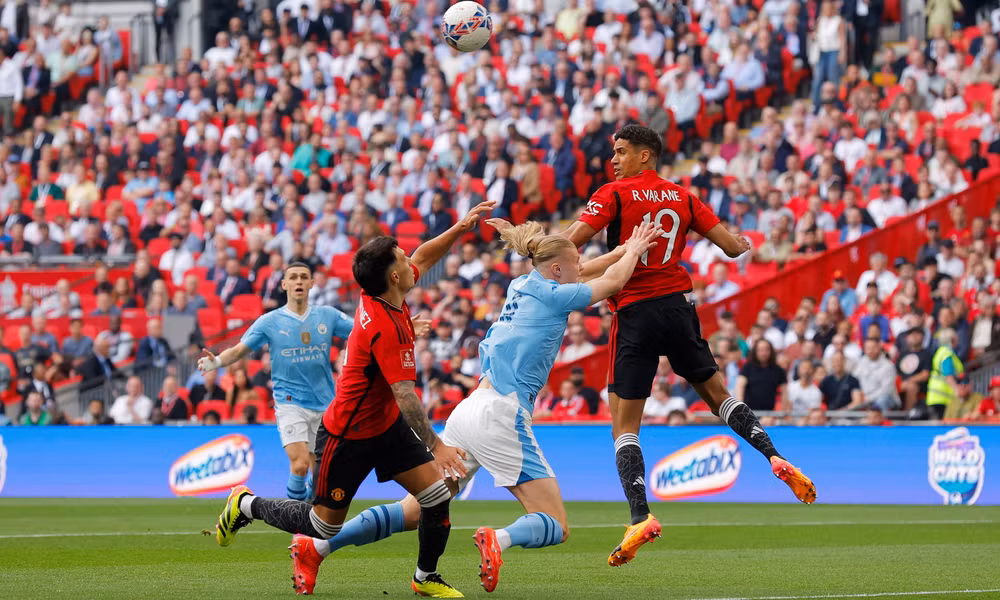 manchester_City-vs_Man_United_2505.jpg