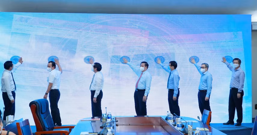 Ra mắt ấn phẩm Tiếng Nga, Tây Ban Nha của Báo điện tử Đảng Cộng sản ảnh 1