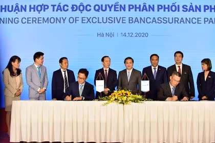 VietinBank và Manulife hợp tác bảo hiểm nhân thọ qua ngân hàng ảnh 1