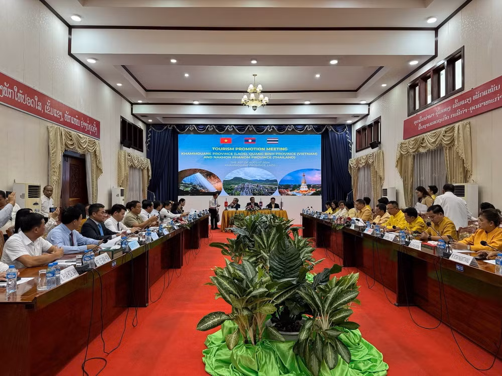 ttxvn viet_nam_-_lao_-_thai_lan_tang_cuong_thuc_day_du_lich2.jpg