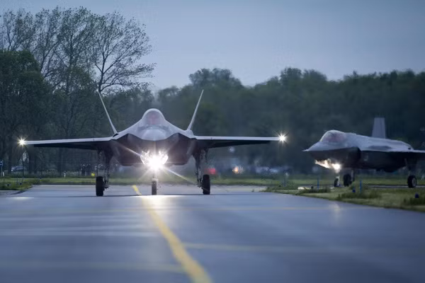 Tổng thống đắc cử Mỹ tìm giải pháp thay thế chiến đấu cơ F-35 ảnh 1