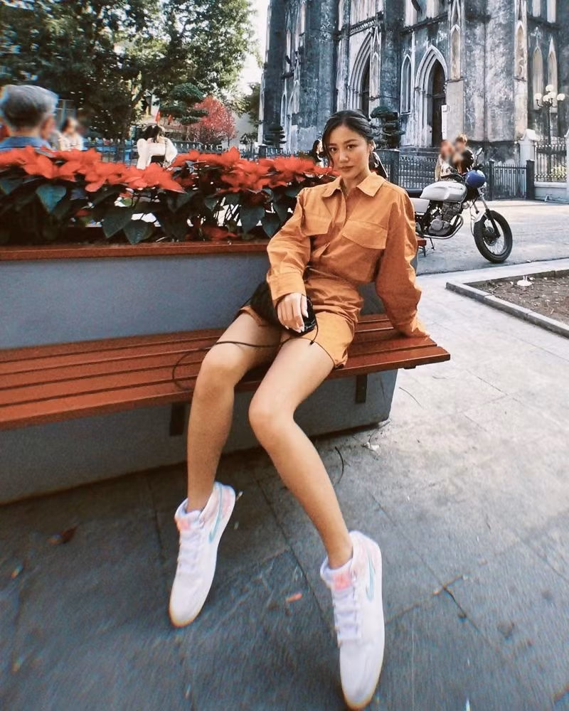 Mãn nhãn với street style xuất hành đầu Xuân của dàn mỹ nhân Việt ảnh 23