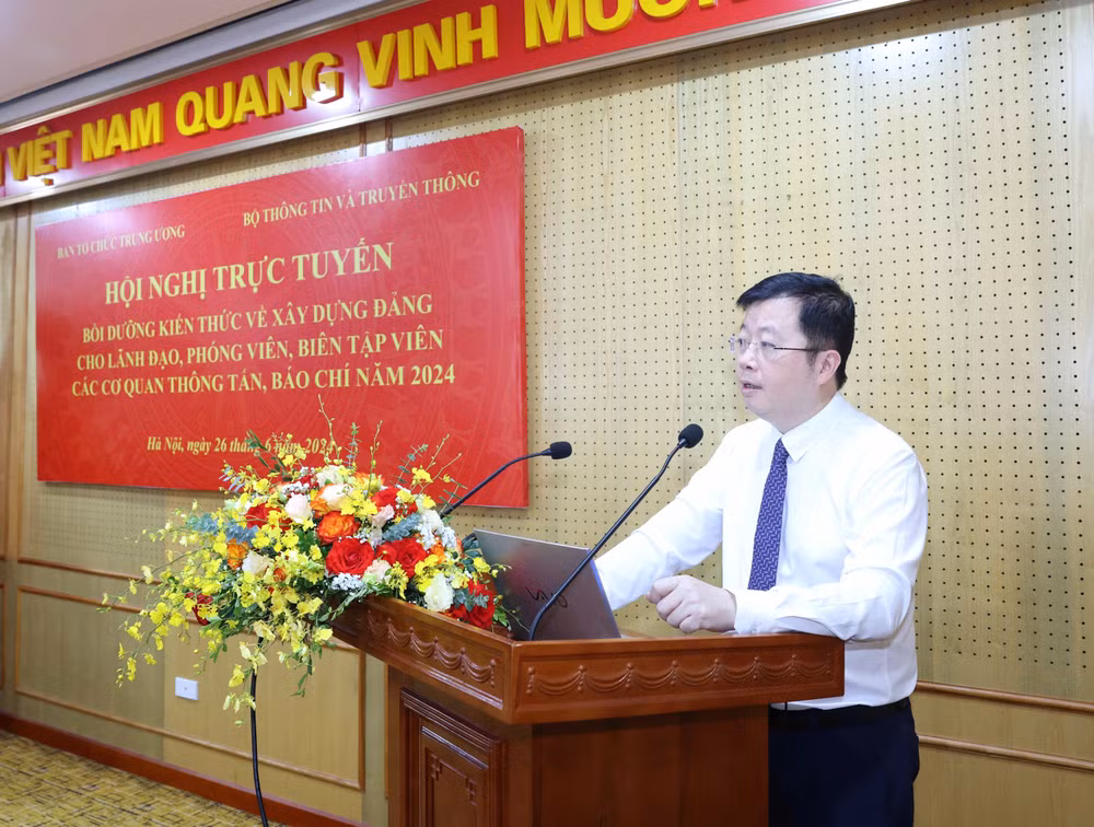 vna_potal_boi_duong_kien_thuc_xay_dung_dang_cho_cac_co_quan_thong_tan_bao_chi_nam_2024_7449321.jpg