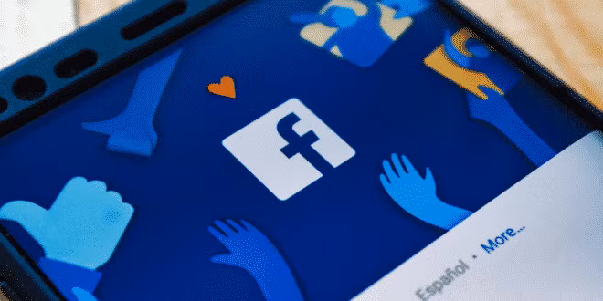 Facebook vẫn kiếm bộn tiền dù đang nằm trong ''bão'' chỉ trích ảnh 1