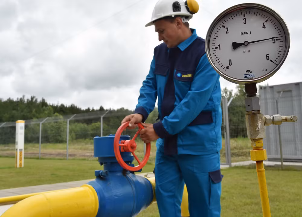 Nga yêu cầu Ukraine bảo đảm việc thanh toán tiền mua khí đốt ảnh 1