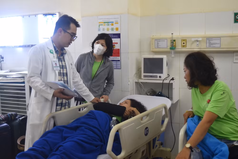Vụ tai nạn nghiêm trọng tại Đắk Lắk: Nỗ lực cứu chữa các bệnh nhân ảnh 1