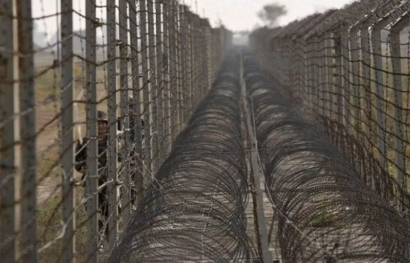 Ấn Độ đình chỉ thương mại qua biên giới LoC với Pakistan ảnh 1