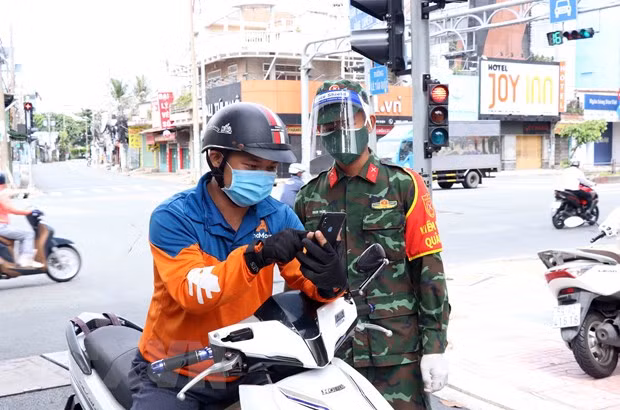 Nhìn lại quá trình TP.HCM thực hiện NQ86: Dốc sức kiểm soát dịch bệnh ảnh 2