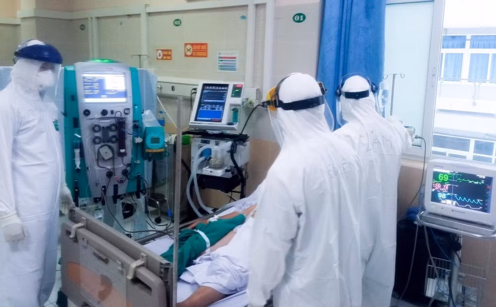 TP.HCM đề xuất cho các cơ sở y tế tư nhân điều trị bệnh nhân COVID-19 ảnh 1