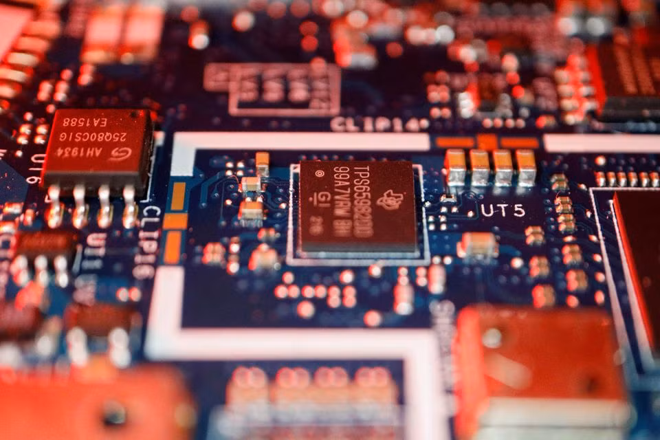 Các công ty Mỹ lên kế hoạch giảm sử dụng chip Trung Quốc ảnh 1