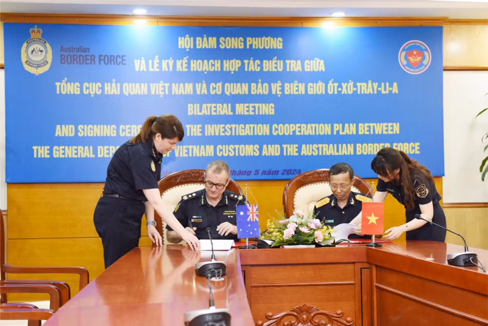 Ký kết.jpg