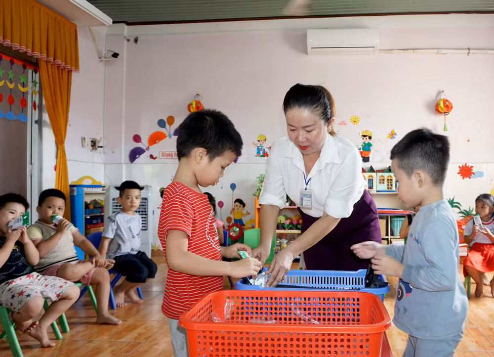 Bình Định tích cực với việc triển khai sữa học đường trong năm học mới ảnh 4