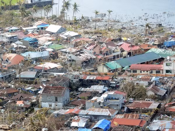 ASEAN tiếp tục hỗ trợ Philippines phục hồi sau siêu bão Haiyan ảnh 1