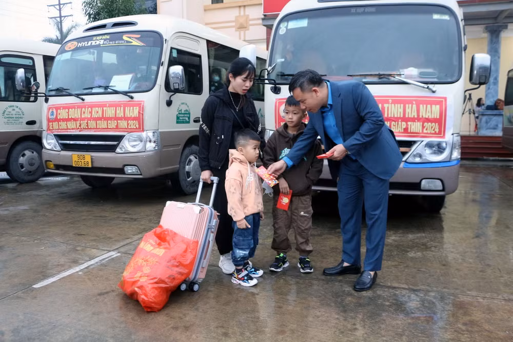 ttxvn_tet cong doan 2.jpg