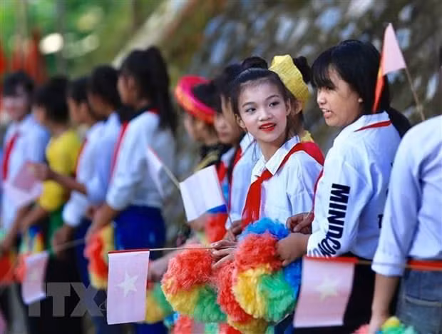 Hà Nội ứng phó, hạn chế quá tải học sinh đầu cấp năm học 2023-2024 ảnh 1