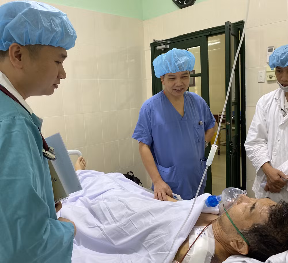 Cứu sống bệnh nhân người Nhật Bản bị nhồi máu cơ tim cấp ảnh 1