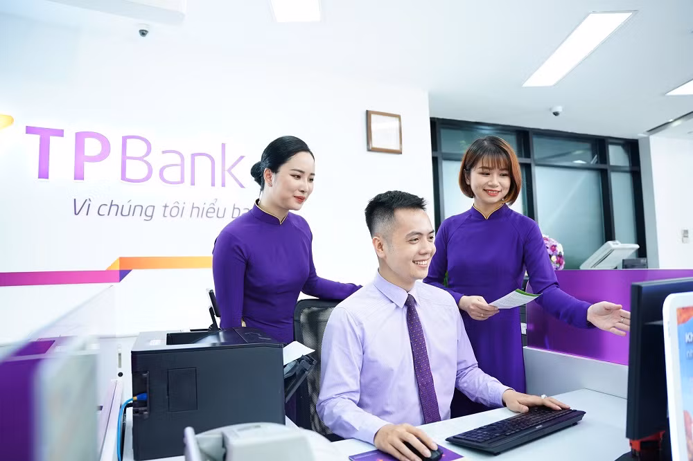 TPBank: Lợi nhuận trước thuế sáu tháng khả quan, đạt gần 3.400 tỷ đồng ảnh 1