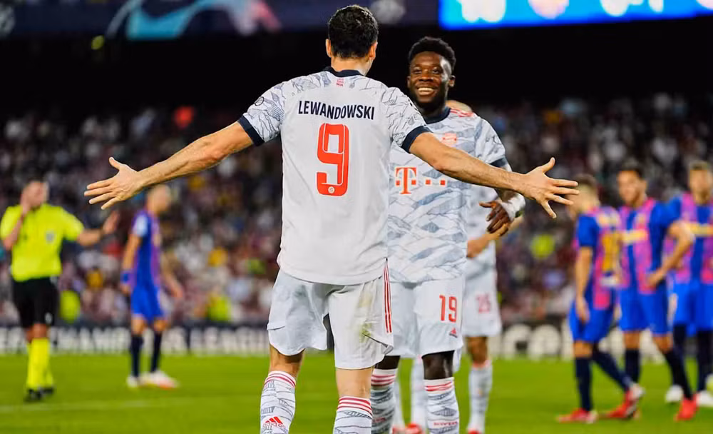 Bayern có chiến thắng thứ 20 liên tiếp ở lượt mở màn Champions League ảnh 21