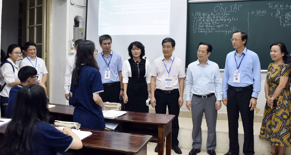 vna_potal_bo_giao_duc_va_dao_tao_kiem_tra_cong_tac_chuan_bi_to_chuc_ky_thi_tot_nghiep_thpt_2024_tai_ha_noi_7436213.jpg