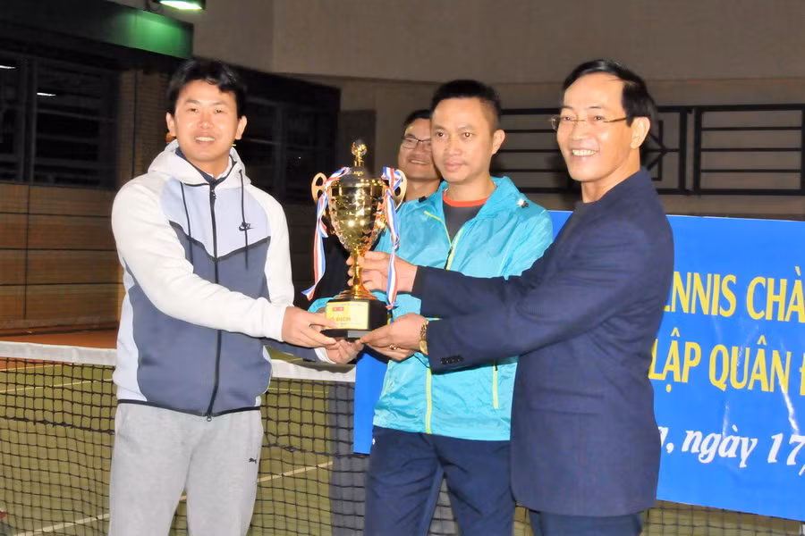Thi đấu tennis mừng Ngày thành lập Quân đội Nhân dân Việt Nam ảnh 2