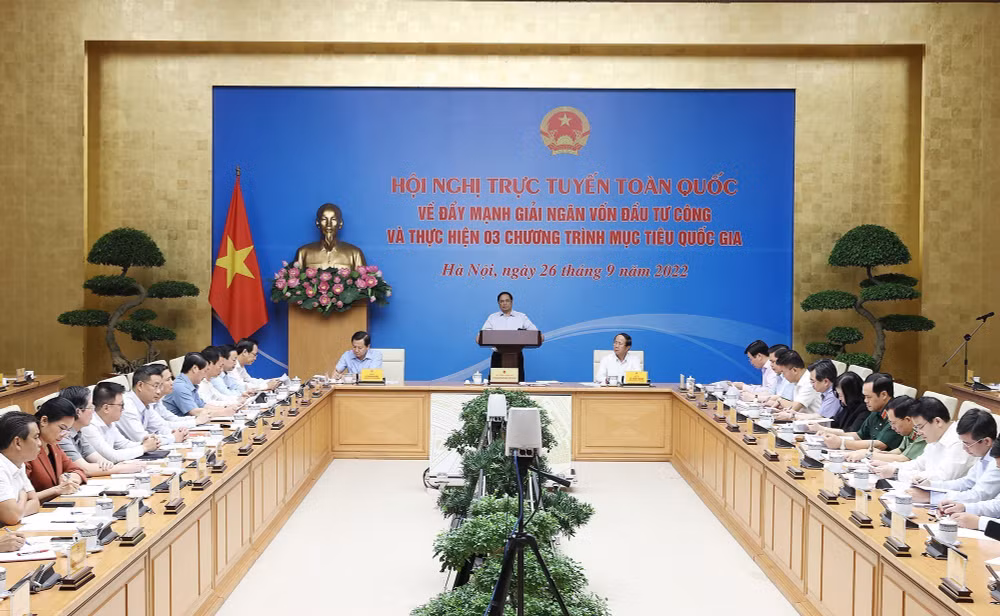 Thủ tướng: "Có tiền mà không tiêu được là có lỗi với nhân dân" ảnh 1