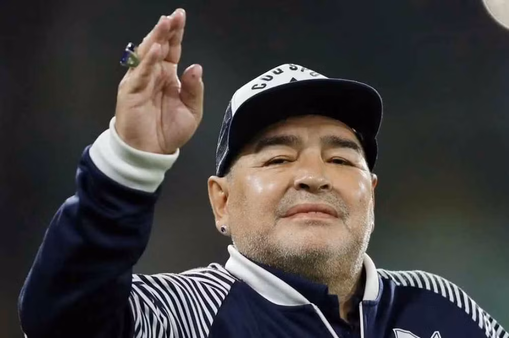 Truyền thông Argentina: Huyền thoại Diego Maradona qua đời ảnh 1