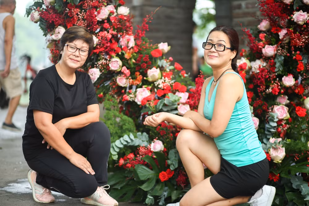Hàng nghìn bông hoa sen lan tỏa yêu thương nhân mùa Vu Lan ảnh 1