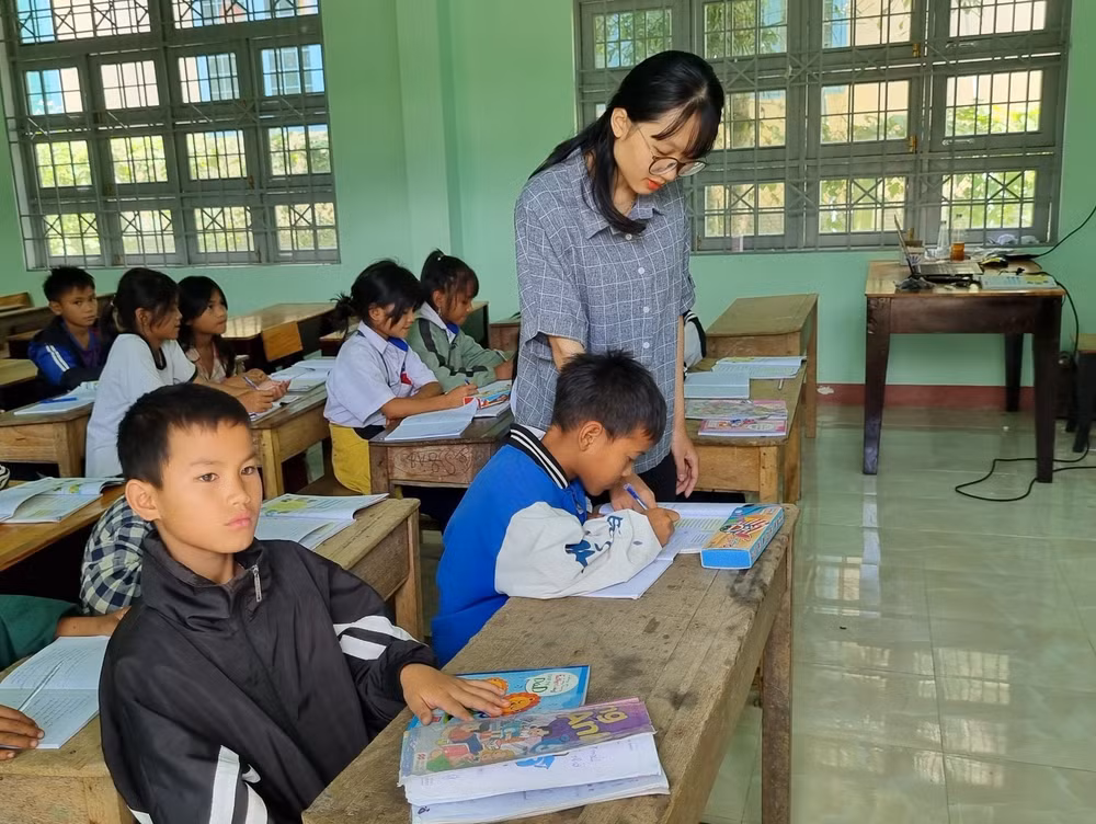 Giải pháp nào khắc phục tình trạng thiếu giáo viên ở Tây Nguyên? ảnh 4
