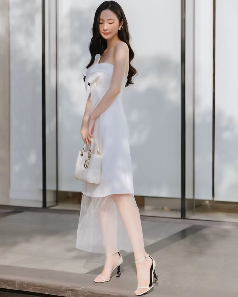 Street style khoe chân dài miên man của dàn mỹ nhân Việt ảnh 9