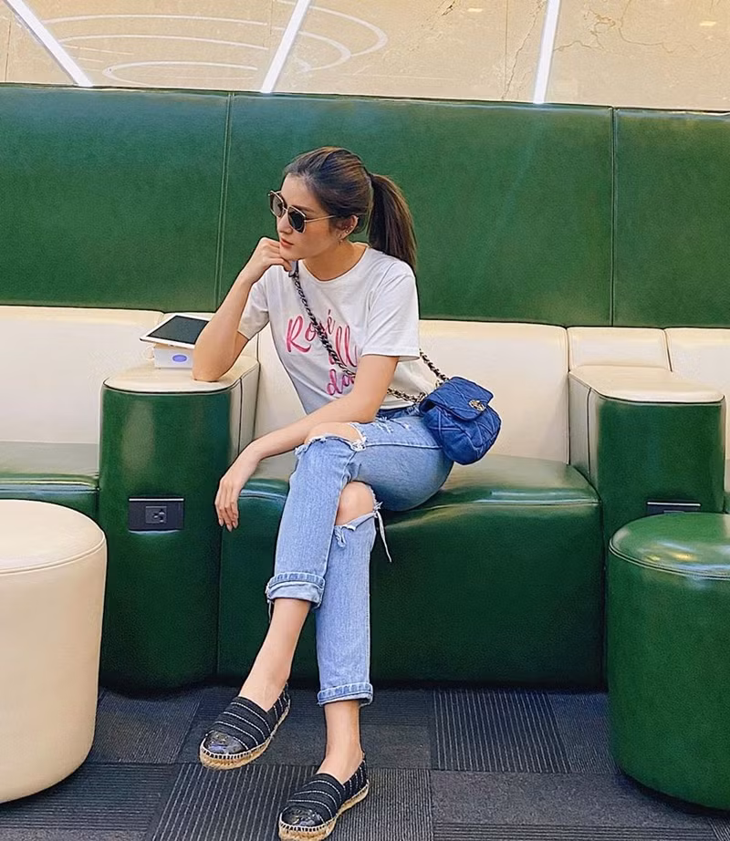 Muôn sắc váy đầm tràn ngập street style của mỹ nhân Việt ngày nắng ảnh 12
