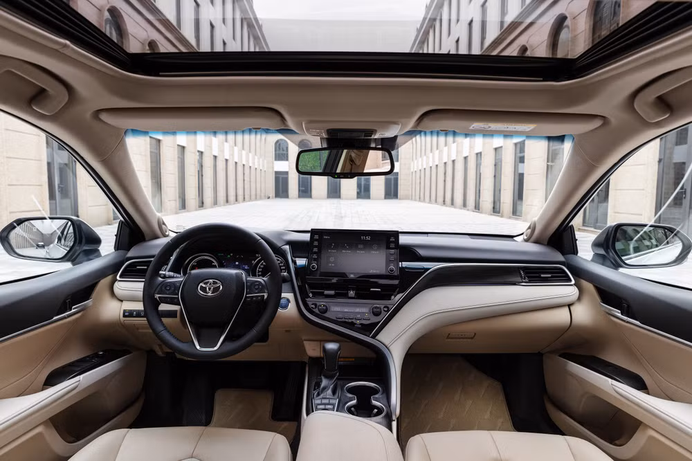 Toyota Camry 2022 trình làng thị trường Việt Nam, giá từ 1,05 tỷ đồng ảnh 1